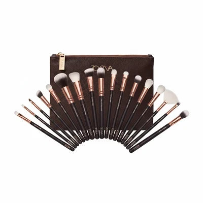 MAKE UP BRUSH